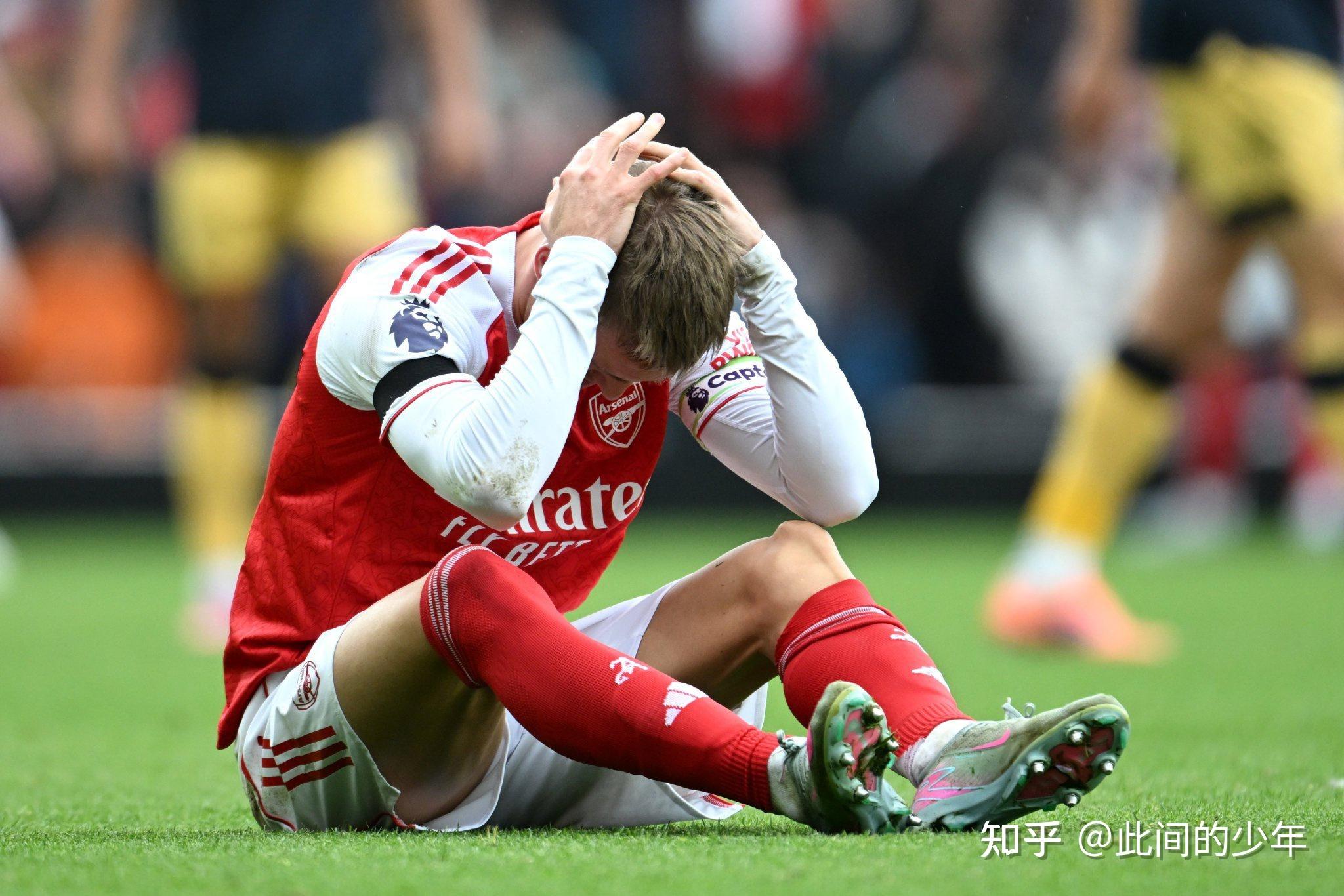 阿森纳前锋受伤恐告别赛季,球队冲冠梦碎的简单介绍 阿森纳前锋受伤恐告别赛季,球队冲冠梦碎的简单介绍