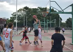 全队出击!集体奋力拼抢,争夺胜利的关键是什么 全队出击!集体奋力拼抢,争夺胜利的关键是什么