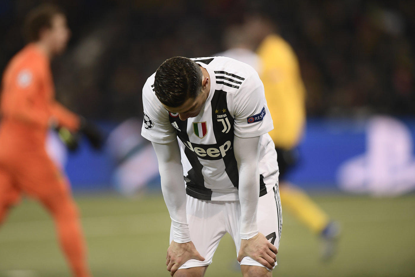 关于阿贾克斯意外输球,赛季前景堪忧!的信息 关于阿贾克斯意外输球,赛季前景堪忧!的信息